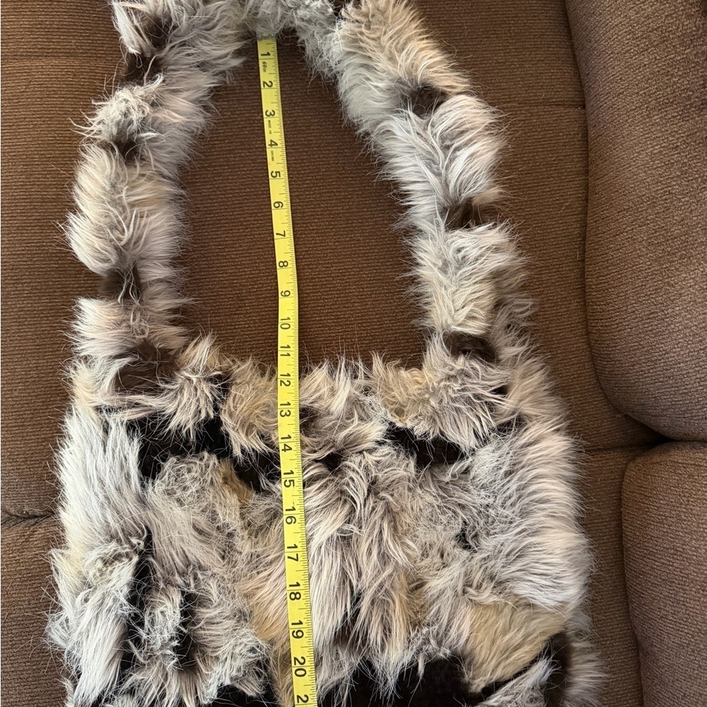 Faux Fur Handbag working actress production - Picture 4 of 5